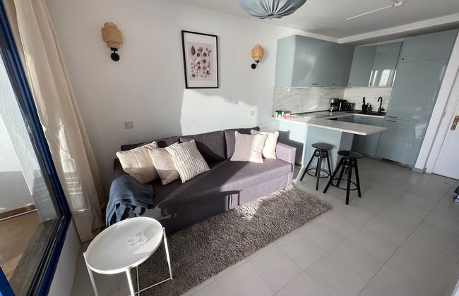 Sunny Seaview Modern apt - Pool and Beach Access - Foto 5