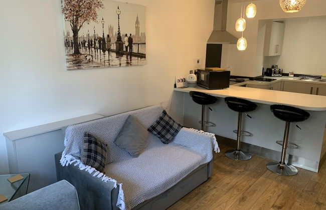 Stylish and Immaculate 2-bed Apartment in Leigh - Foto 10