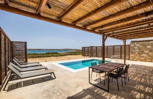 Cato Agro 3, Seafront Villa with Private Pool - Photo 7