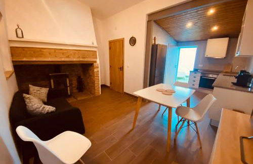 AL BIONDI COMENDA Cozy Home for 2 Pax with Kitchen and Patio - Foto 9