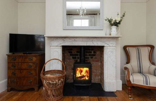 House & Annexe Sleeps 18 Heated Pool - Photo 13