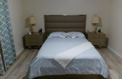 Villa Varona Resort, Heated Pool, Ping-Pong, Pool Table, Fire Pit and Pergola - Foto 63