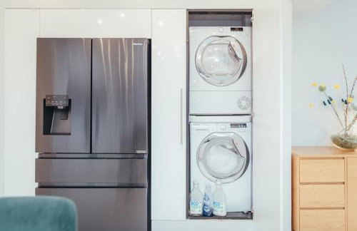 5 Bed Family Home- Free Parking - Foto 18