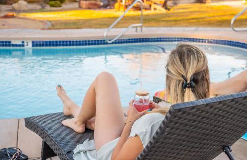 Timber & Tin D 2Bed 2Bath w Pool & Rooftop Deck - Foto 60