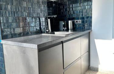 Exklusives City Apartment - Balkon - 24h Check-in - Foto 11