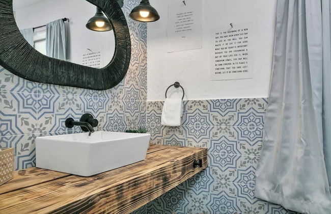 A Crystal Place Hot Tub 1 Blk off Main St! - Foto 10