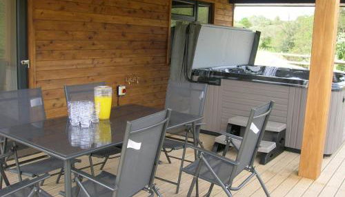 River Lodge Hot Tub Sleeps 6 - Foto 2