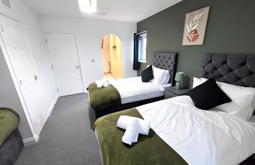 2ndHomeStays- Bilston- Contractors Friendly Townhouse - Foto 9