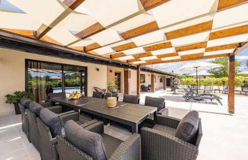 4 Bedroom Lovely Home In Labin - Photo 19