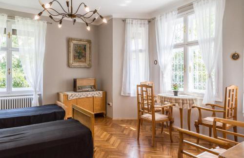 Apartment 7 - Photo 15