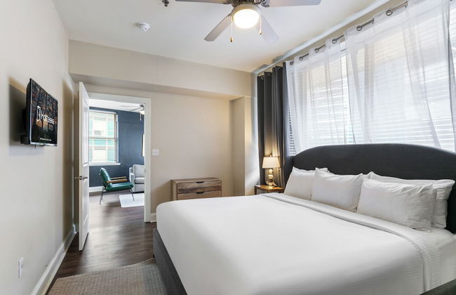 Spacious Modern Condos near French Quarter - Photo 68