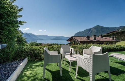 Amazing Home In Solto Collina Bg - Photo 18