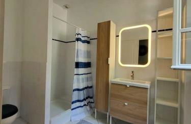 Au Centre de Villeneuve-lès-Avignon - Photo 8