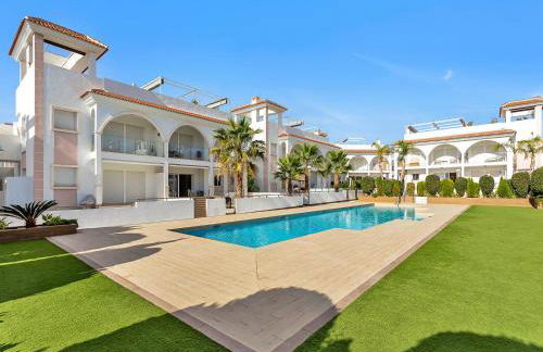 Newly Built Apartment with Direct Pool Access - Photo 2