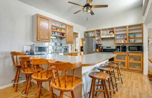 8 Mi to Hiking Home with Patio in Dtwn Pioche - Foto 2