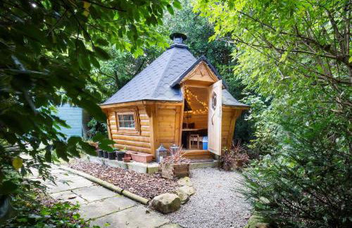 Scenery Hill Hideaways The Coach House Charming Retreat with Jacuzzi and BBQ Hut Near the Lake District - Foto 8