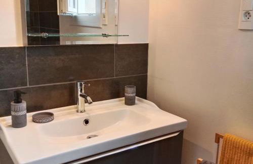 Maison rénovée proche Vichy : 3 chambres, cour fermée, tout inclus, idéal curistes et activités naturelles - FR-1-489-481 - Foto 15