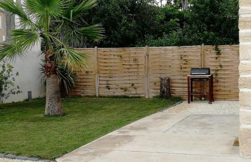 Petite Maison refaite à neuf proche plage - Foto 30