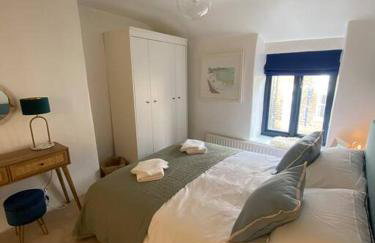 1750's cottage with open fire and beams - Foto 23