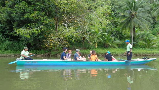 Paseo en canoa por el río Tundó