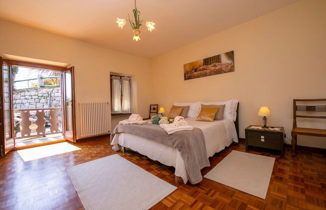 The Cottage on the Lake - Photo 11