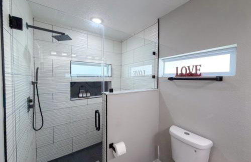 Jax 5BR Family Paradise -Hot Tub-Game Room-Patio- - Photo 19