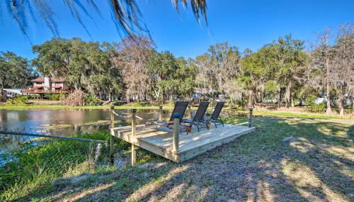 Waterfront Studio with Dock Access in Inglis! - Photo 3