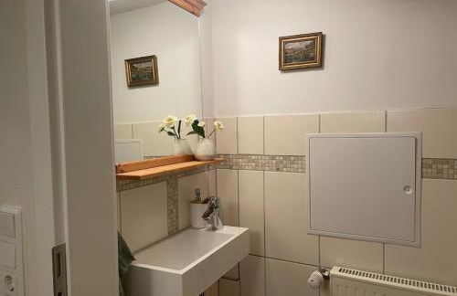 Mittelalterdomizil mit Balkon und Parkplätzen - Foto 23