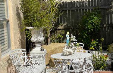 Comfy Queen Bed Studio, Downtown West Palm - Foto 9