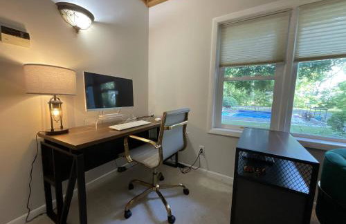 Secluded Luxe 5BR Estate| Pool, Wineries, Near ND - Foto 15