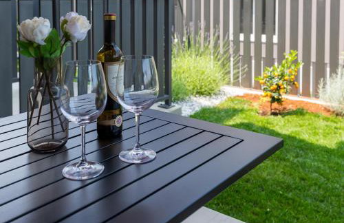 Lemon3 Deluxe Apartment - Photo 9