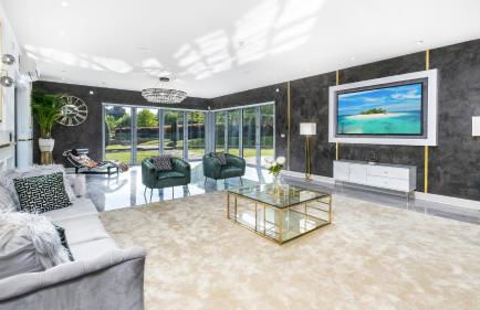 Luxury 10,000 Sq Ft 7-bed Mansion With Indoor Pool - Foto 3