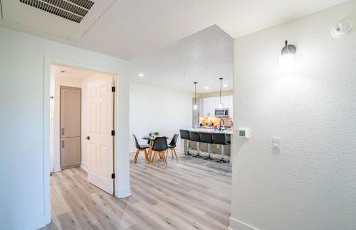 Glitzy 2BR Walk to Westgate Pool Gym WD - Foto 36