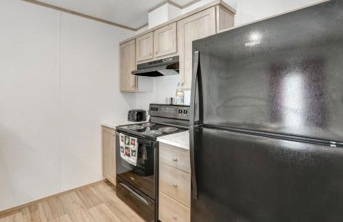 2 Mi to Lake Marion! Pet-Friendly Home with Yard - Foto 8