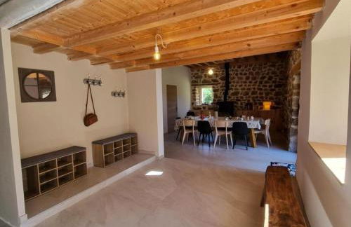 Gîte de charme à Usson-en-Forez avec bain nordique et confort haut de gamme - FR-1-496-359 - Foto 17