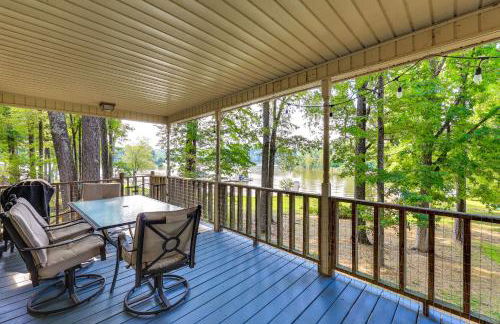 Waterfront Wheeler Lake Home with Furnished Deck - Photo 25