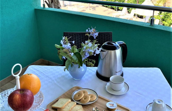 Belvilla by OYO Appartamento Lato Piscina - Photo 13