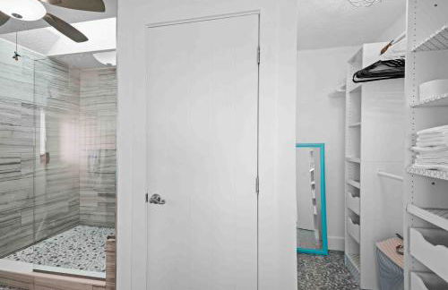 Barbies Dream House kayaks,paddleboard,fenced yard - Foto 11