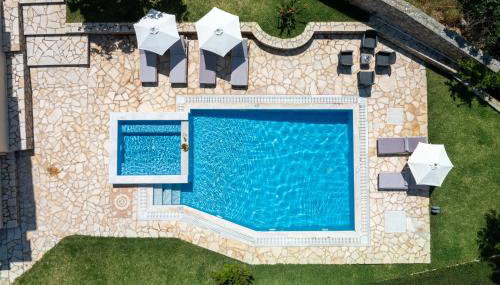 Villa Piedra Acharavi - Foto 4