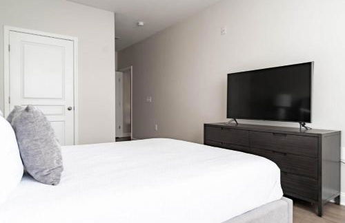 Landing Stunning 2BD Pool Courtyard - Foto 11