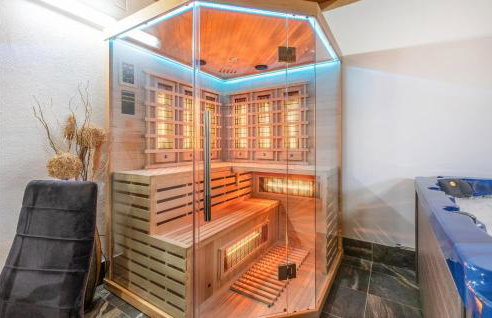 Stunning Home In Gospic With Sauna - Foto 55