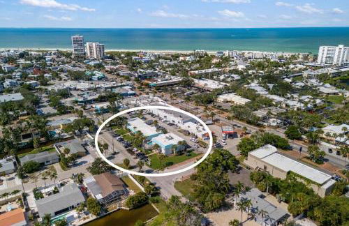 Heat of Siesta Village Walk to Beach w heated Pool - Foto 30