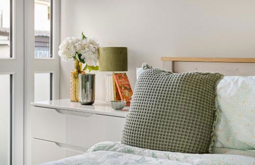 Brand New 1-Bed Flat With Free Parking - Foto 9