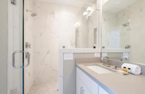 Ultra Large Deck Skyline Views - Foto 23