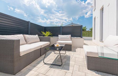 VILA VASILJ dein eigener Pool oder dein eigener Whirlpool mit Aussicht, dein Urlaub, deine Privatsphäre, deine Wahl - Photo 50