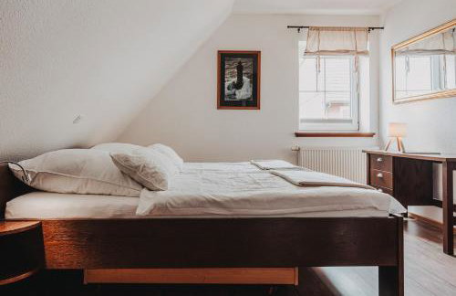 Skippers Inn - Photo 10