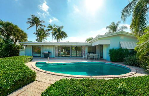 Waterfront Luxe 3BR, Pool, Hot Tub & Dock - Foto 42