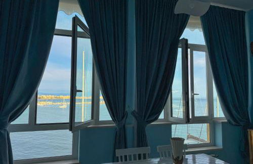 LA MAISON DU PORT - Superior Apartment, bright, glam, and refined with a wonderful sea view in Anzio city center - Foto 36