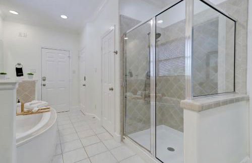 Luxury Home Minutes to Downtown Close to Everything Nice - Foto 18