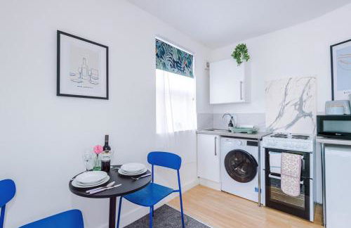 Jephsons Lodge Studio 6 - Town Centre Gem, Parking, WiFi & Free Netflix - Foto 10